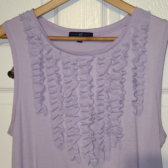 Gap sleeveless tank - Picture 3 of 5